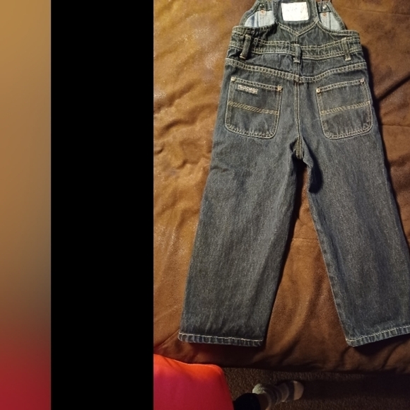 PELLE BOYS, OVERALLS, LITE CHARCOLE COLOR, BOYS SIZE 2. - Picture 3 of 6